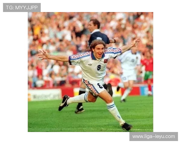 足球四大球星竞技风采解析及其未来发展趋势探讨